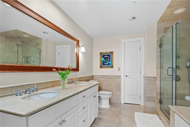 $725,000 | 1 Tower Drive, Unit 406, Portsmouth, RI 02871