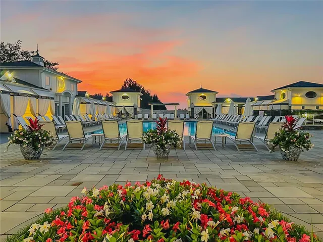 $725,000 | 1 Tower Drive, Unit 406, Portsmouth, RI 02871