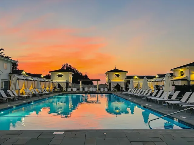 $725,000 | 1 Tower Drive, Unit 406, Portsmouth, RI 02871