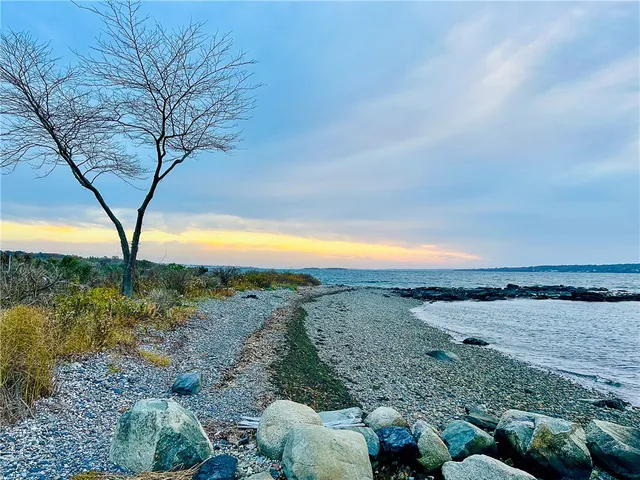 $725,000 | 1 Tower Drive, Unit 406, Portsmouth, RI 02871