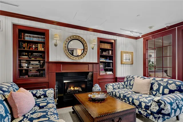 $725,000 | 1 Tower Drive, Unit 406, Portsmouth, RI 02871