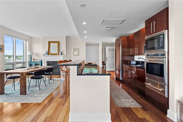 $725,000 | 1 Tower Drive, Unit 406, Portsmouth, RI 02871