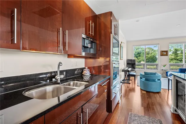 $725,000 | 1 Tower Drive, Unit 406, Portsmouth, RI 02871