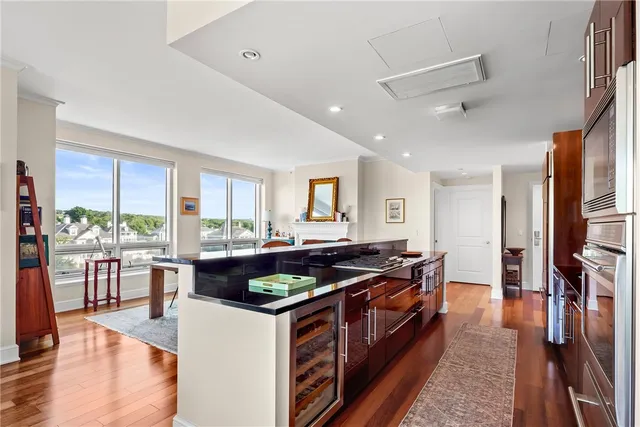$725,000 | 1 Tower Drive, Unit 406, Portsmouth, RI 02871