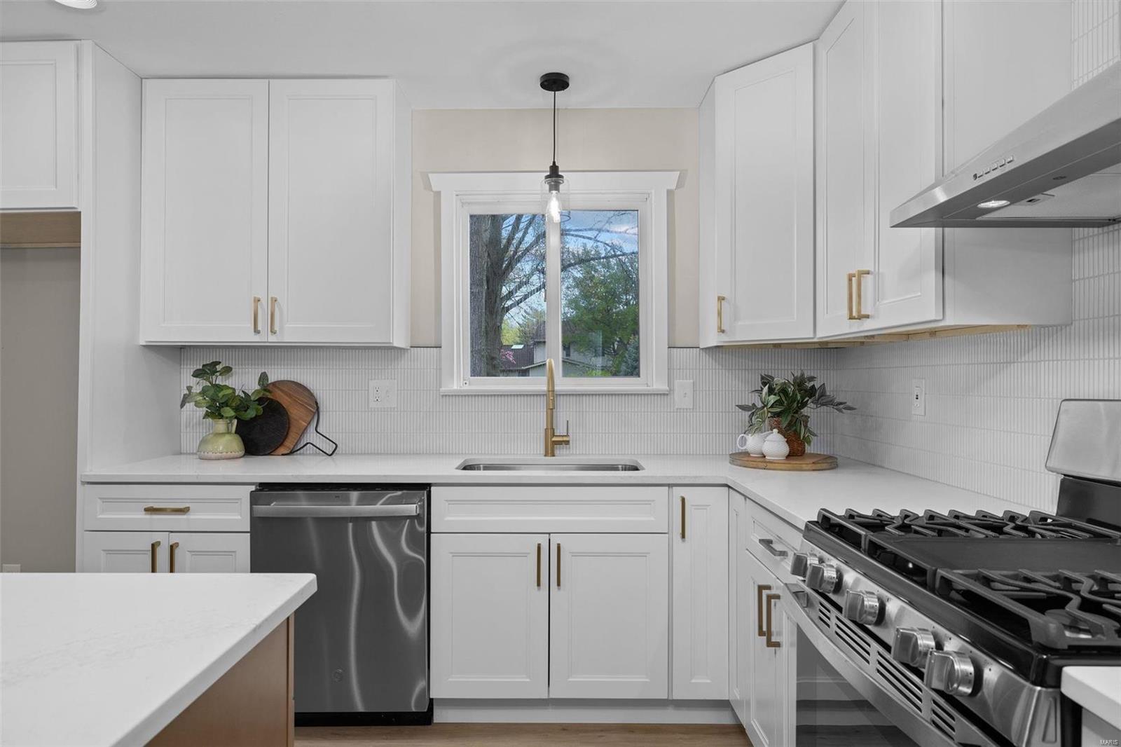 2101 Bow Tree Court Chesterfield, MO 63005 - Photo 15 of 43