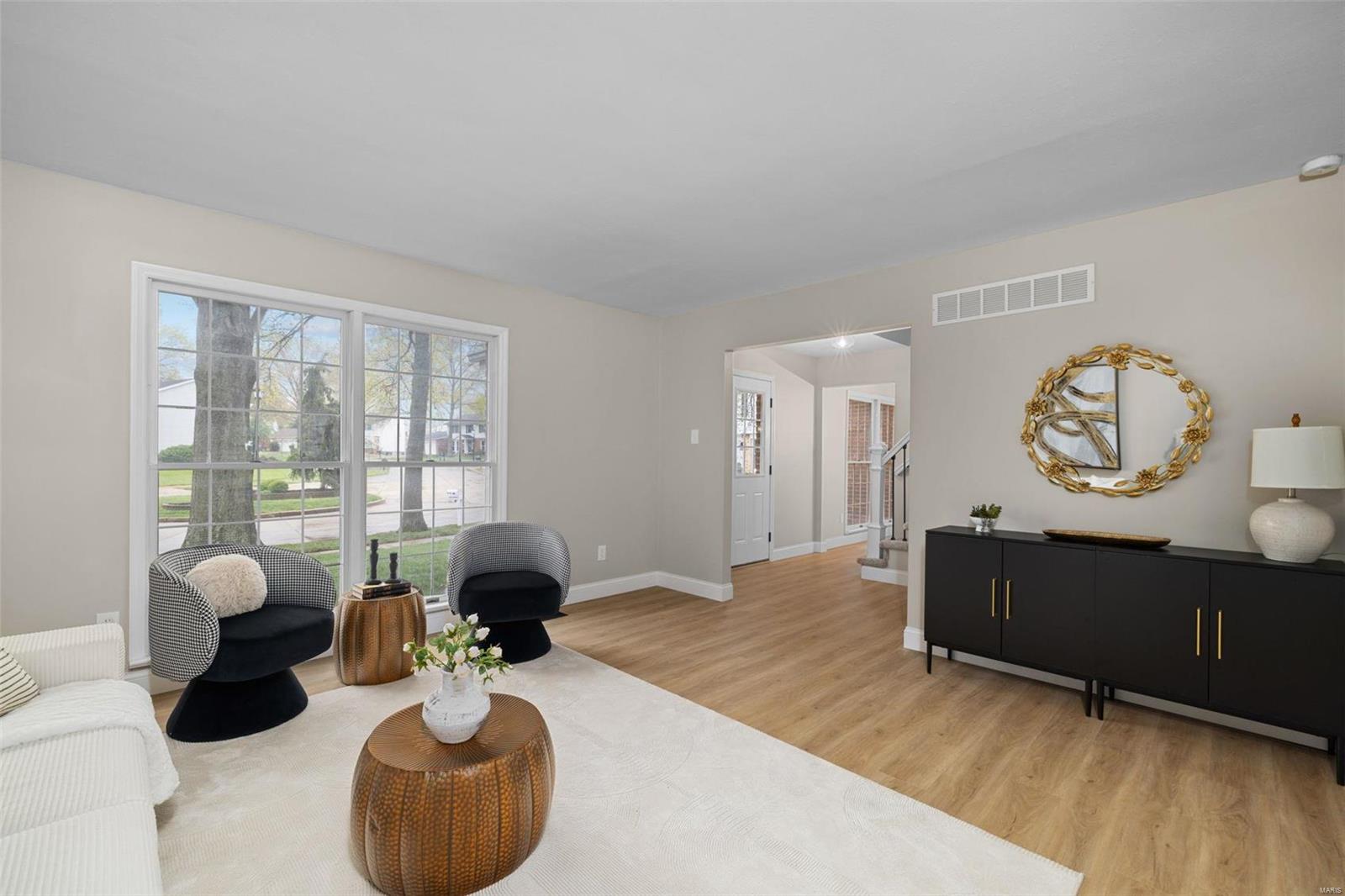 2101 Bow Tree Court Chesterfield, MO 63005 - Photo 3 of 43