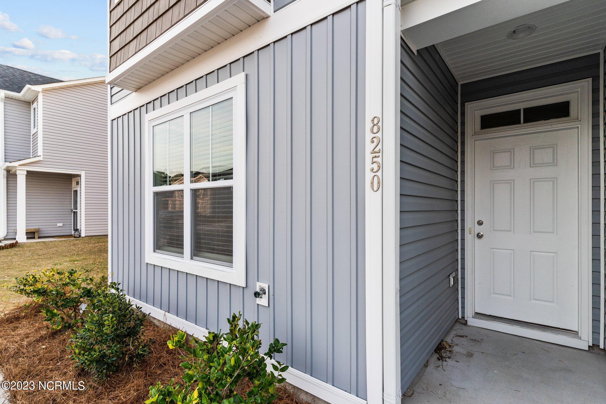 8250 Paramount Point Winnabow, NC 28479 - Photo 2 of 40 4-web-or-mls-BTS06341