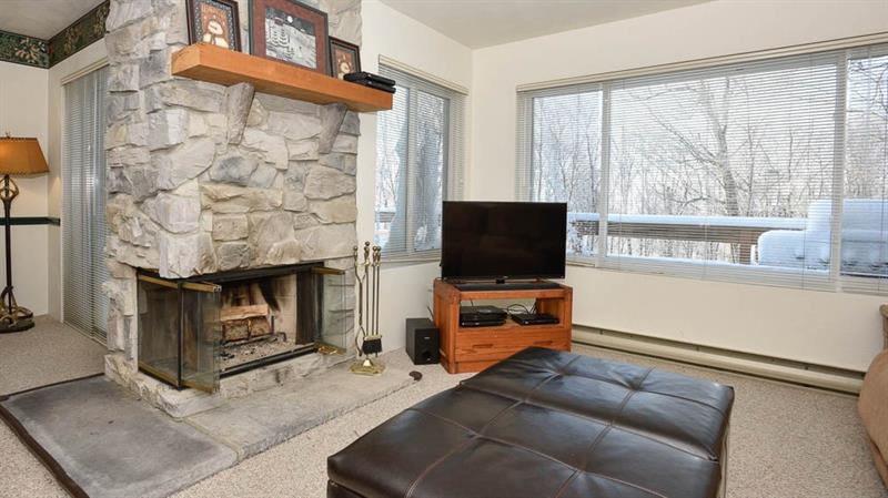 1857 Eagles Ridge Way Hidden Valley, PA 15502 - Photo 4 of 25 Gallery Image 4