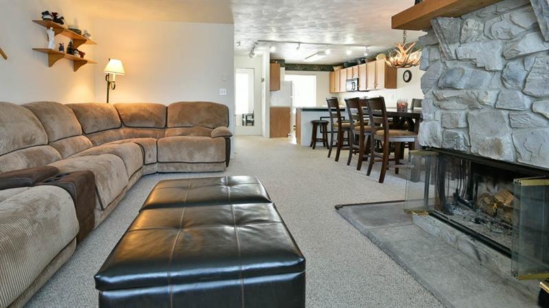 1857 Eagles Ridge Way Hidden Valley, PA 15502 - Photo 5 of 25 Gallery Image 5