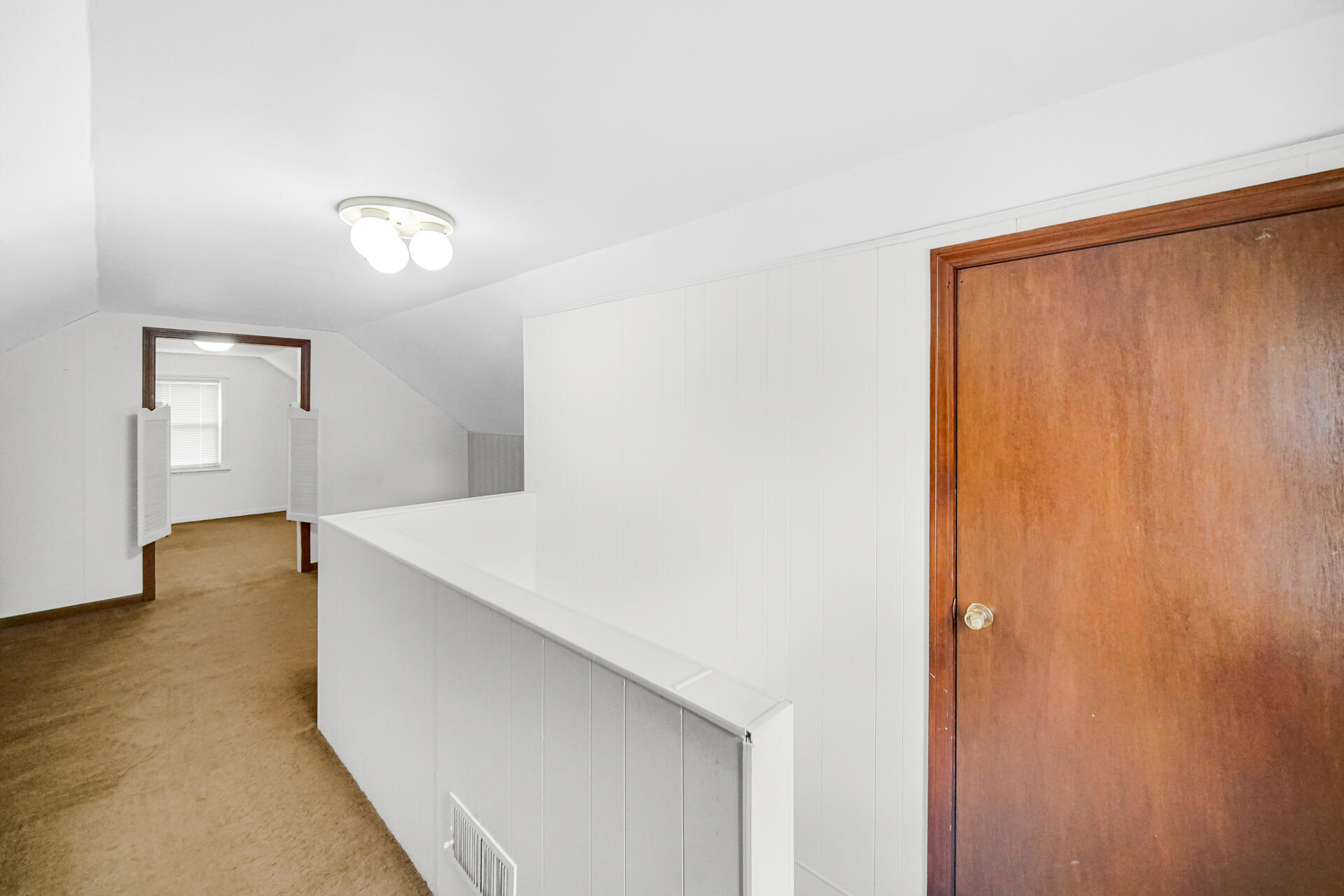 3135 Ridge Road Highland, IN 46322 - Photo 13 of 24 1920x1280