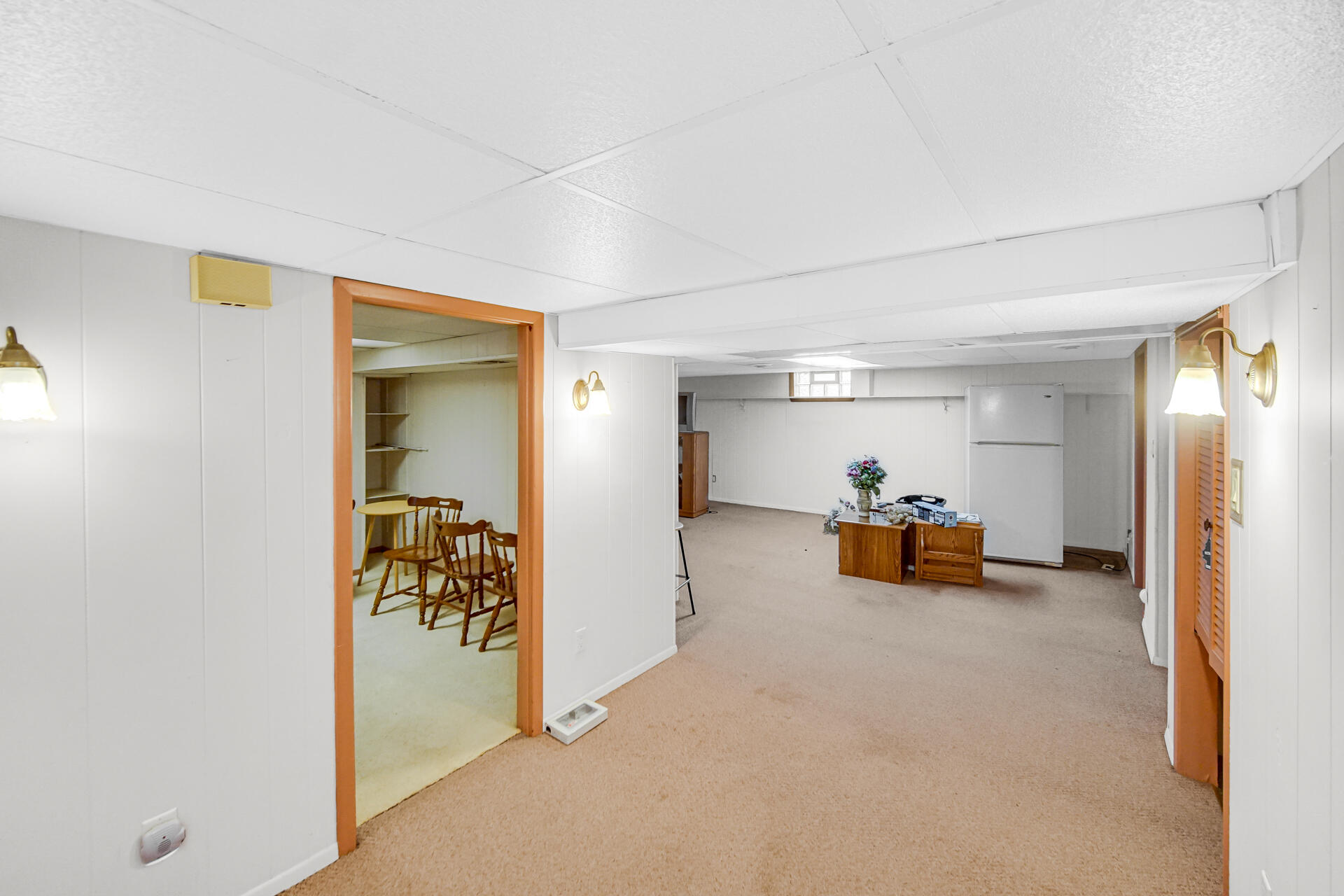 3135 Ridge Road Highland, IN 46322 - Photo 16 of 24 1920x1280