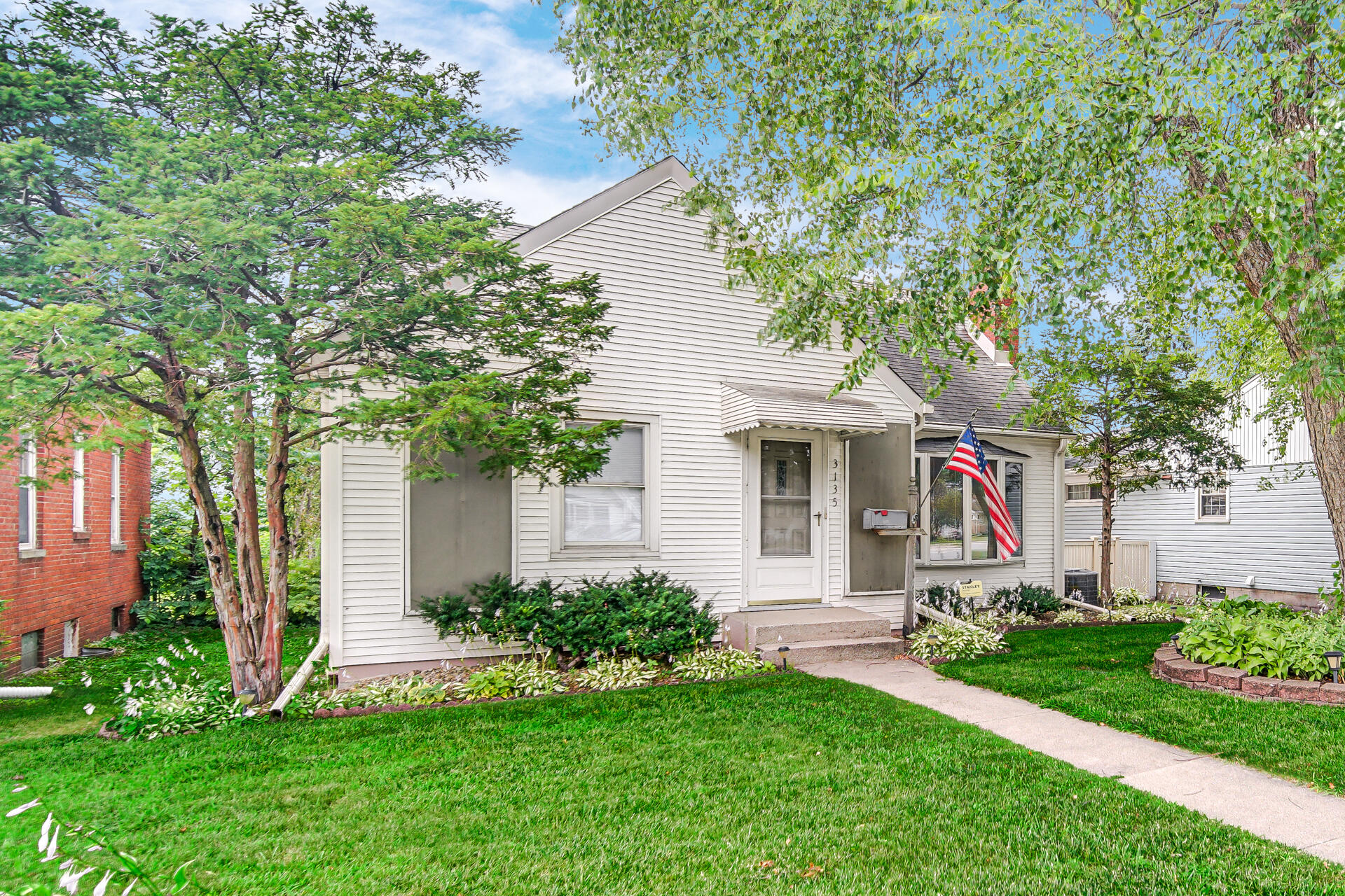 3135 Ridge Road Highland, IN 46322 - Photo 24 of 24 1920x1280
