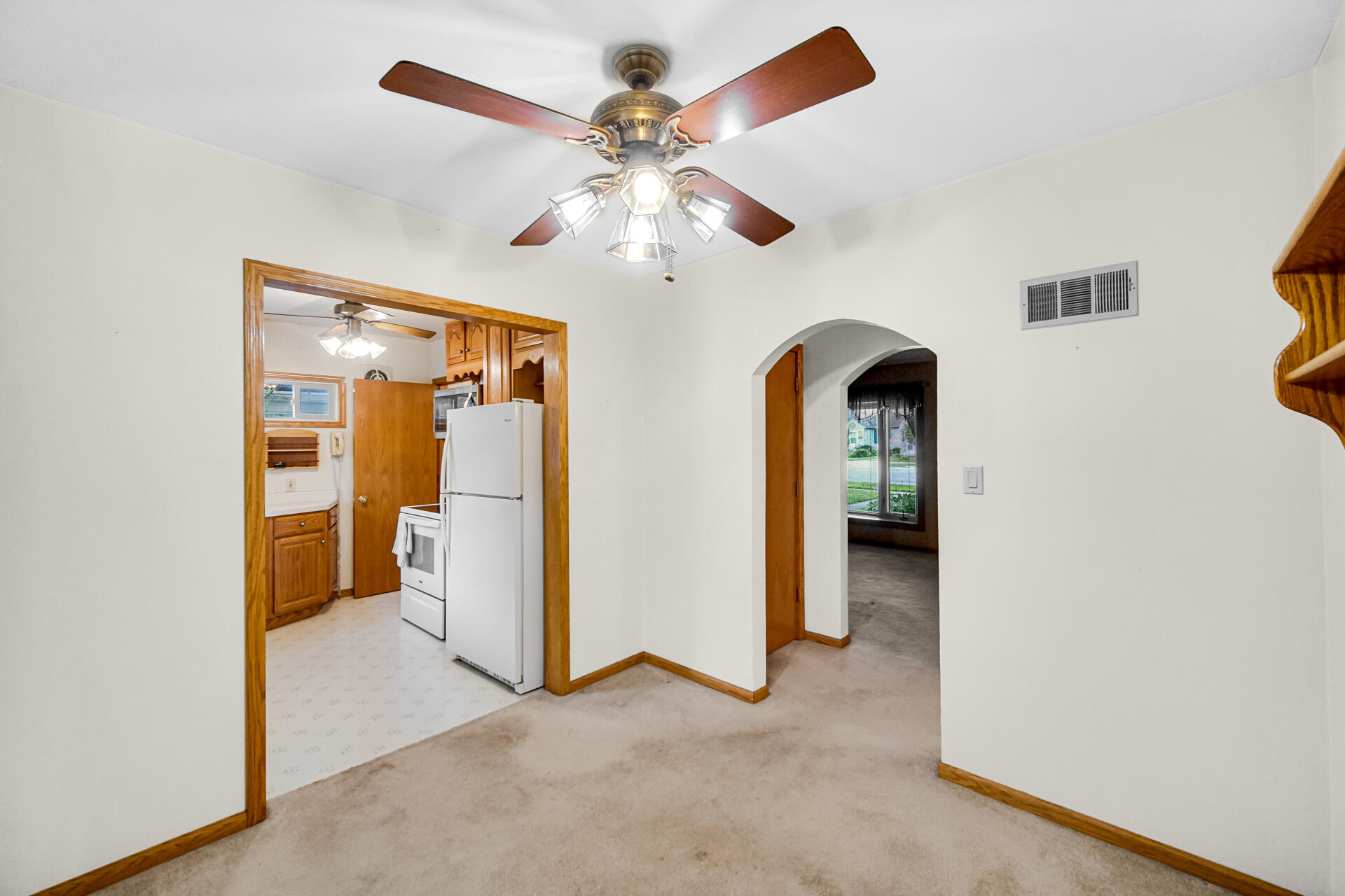 3135 Ridge Road Highland, IN 46322 - Photo 4 of 24 1920x1280