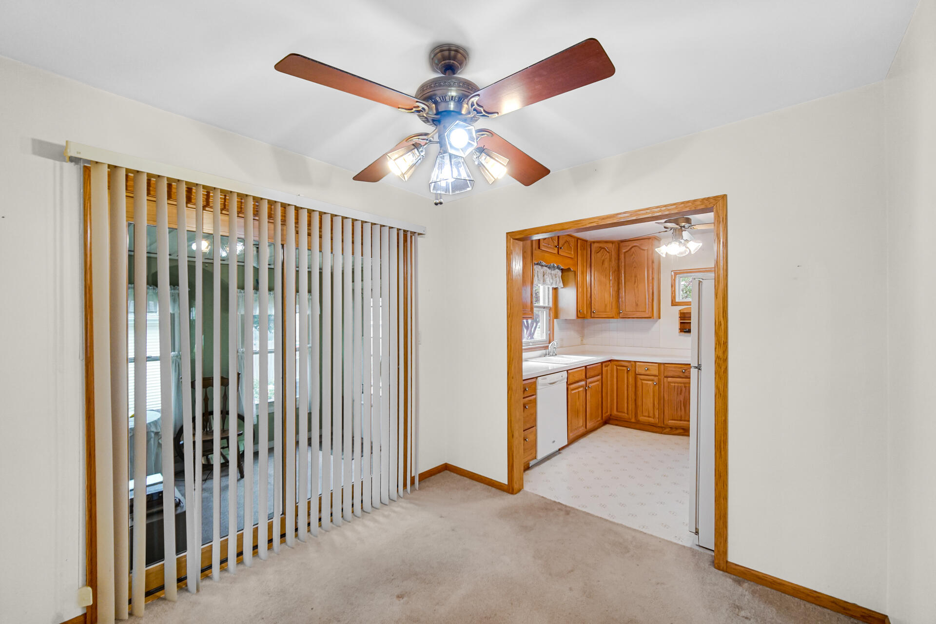 3135 Ridge Road Highland, IN 46322 - Photo 5 of 24 1920x1280