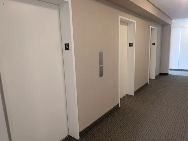 $1,400 | 1 Gold Street, Unit 16F, Hartford, CT 06103