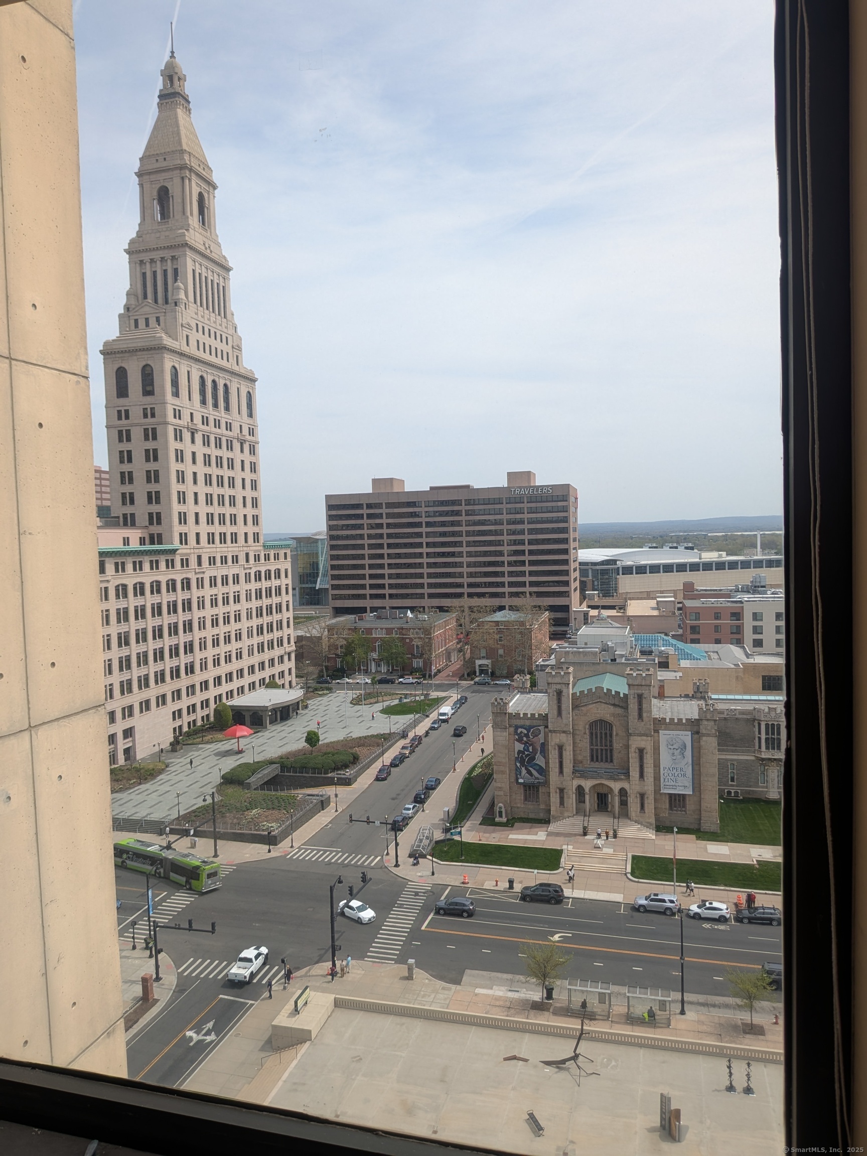 1 Gold Street, Unit 16F Hartford, CT 06103 - Photo 18 of 20 a view of a city with tall buildings