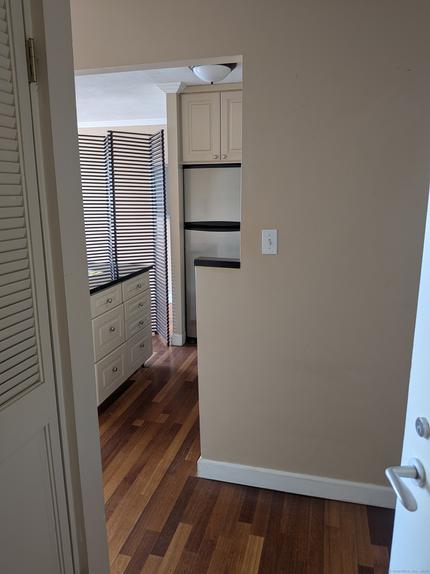 1 Gold Street, Unit 16F Hartford, CT 06103 - Photo 9 of 20 a view of walk in closet