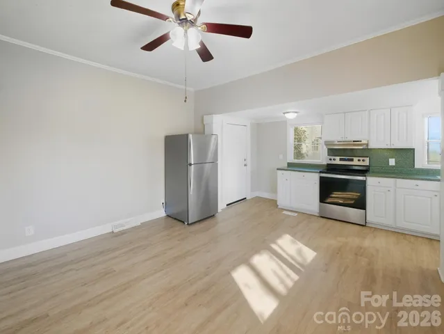 $1,495 | 8907 East Franklin Street, Mount Pleasant, NC 28124