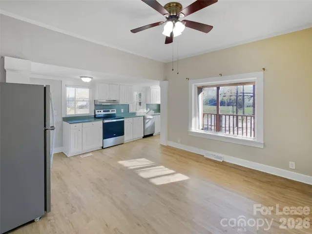 $1,495 | 8907 East Franklin Street, Mount Pleasant, NC 28124