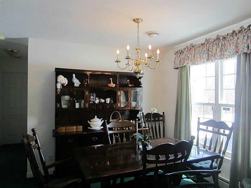 421 Cathance Road Topsham, ME 04086 - Photo 6 of 34 Dining Room.