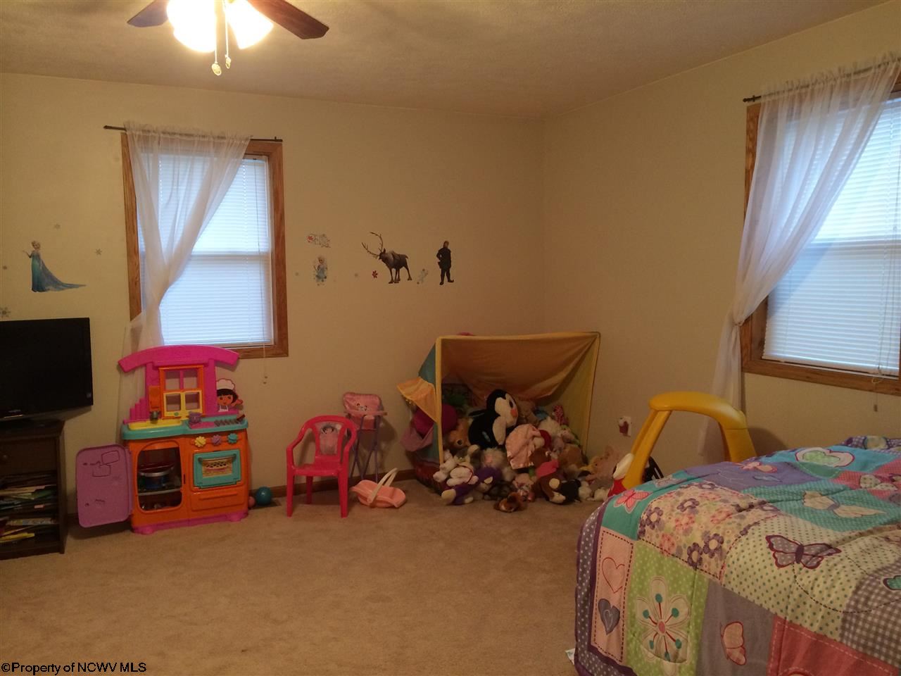 605 D Road Reedsville, WV 26547 - Photo 8 of 17 Gallery Image 8