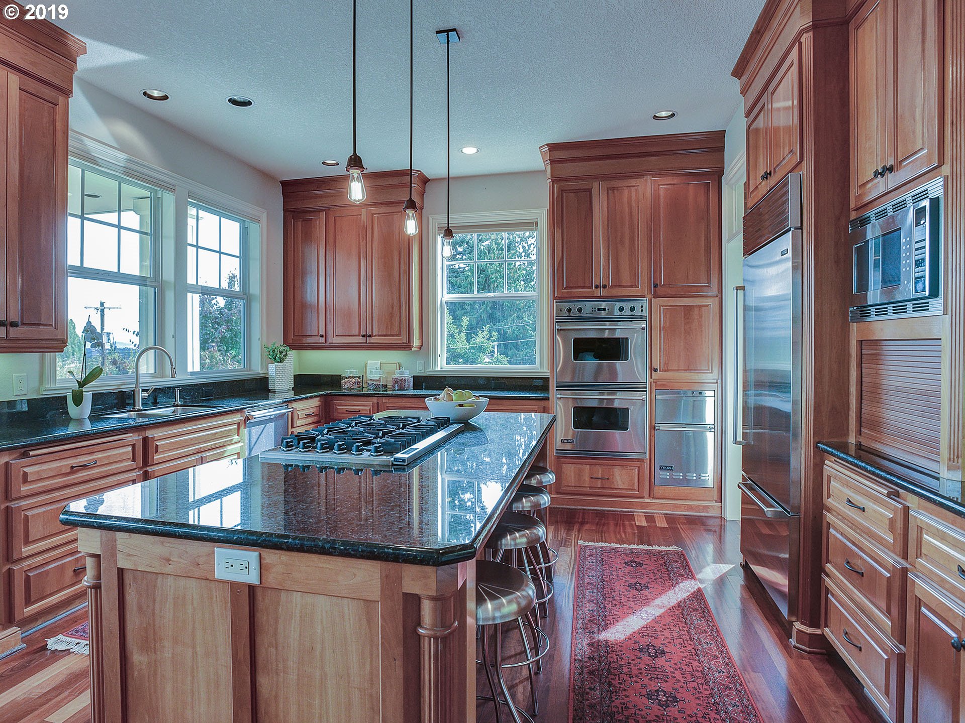 4438 Southwest Hamilton Terrace Portland, OR 97239 - Photo 13 of 31 Gallery Image 13