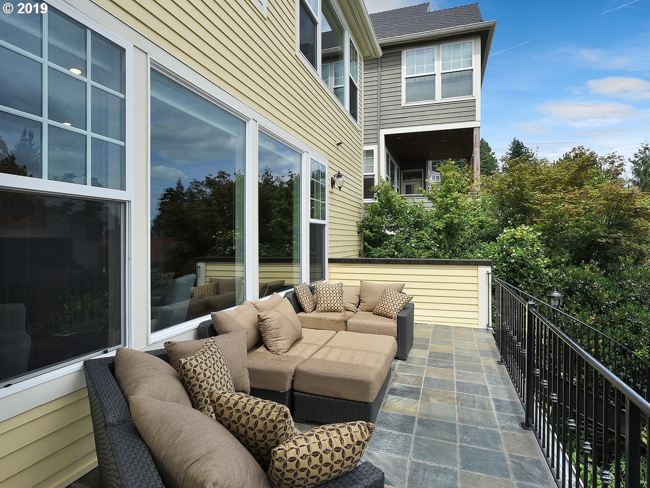 4438 Southwest Hamilton Terrace Portland, OR 97239 - Photo 18 of 31 Gallery Image 18
