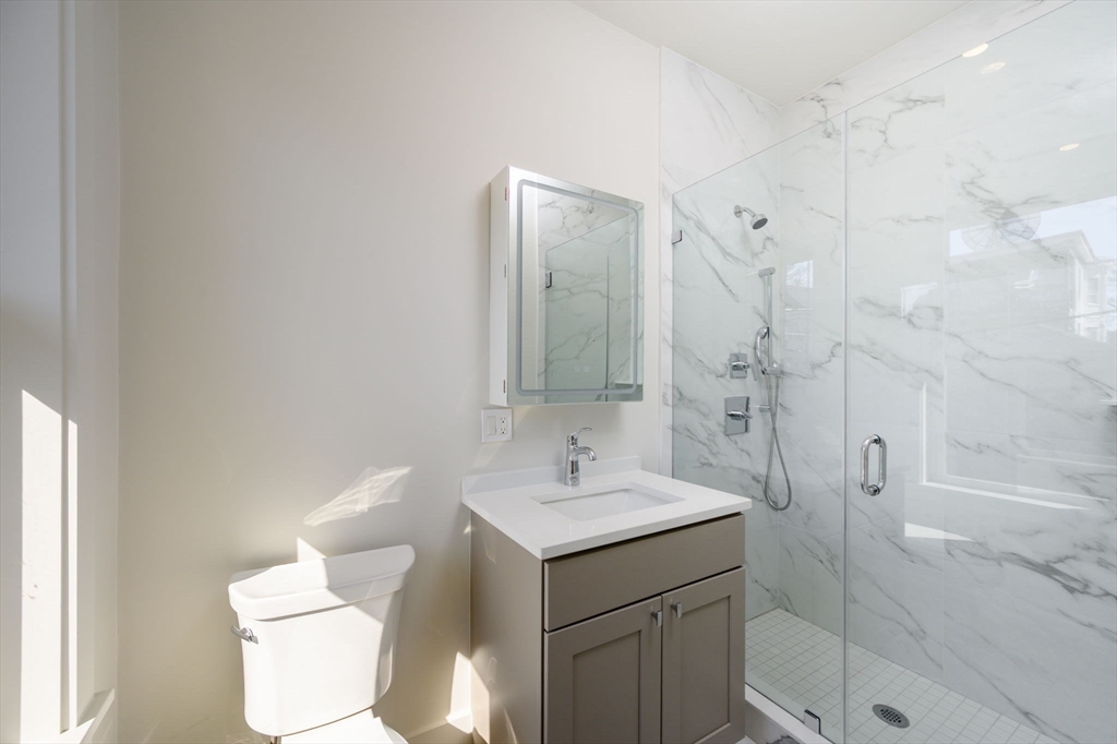 21 Tanglewood Road, Unit 2 Boston, MA 02126 - Photo 17 of 34