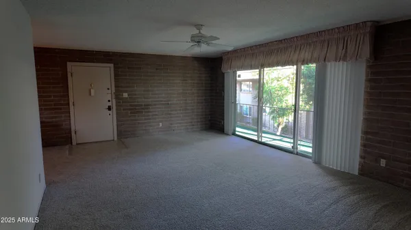 $290,000 | 1901 East Missouri Avenue, Unit 216, Phoenix, AZ 85016