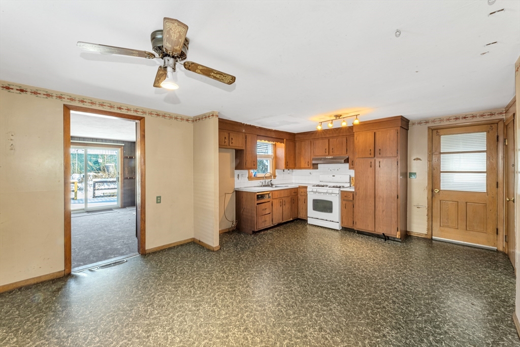 36 Lancaster Road Dedham, MA 02026 - Photo 11 of 16