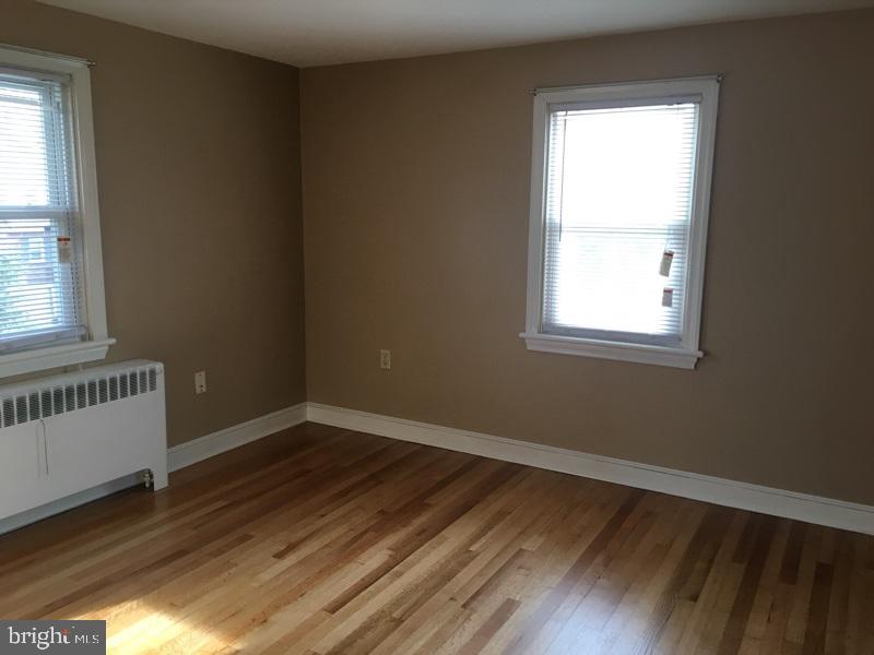 758 Grandview Road York, PA 17403 - Photo 12 of 25 Gallery Image 12