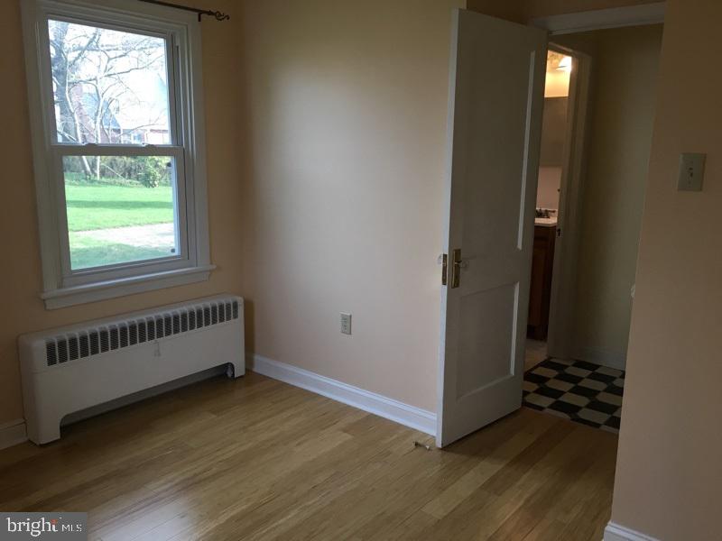 758 Grandview Road York, PA 17403 - Photo 10 of 25 Gallery Image 10