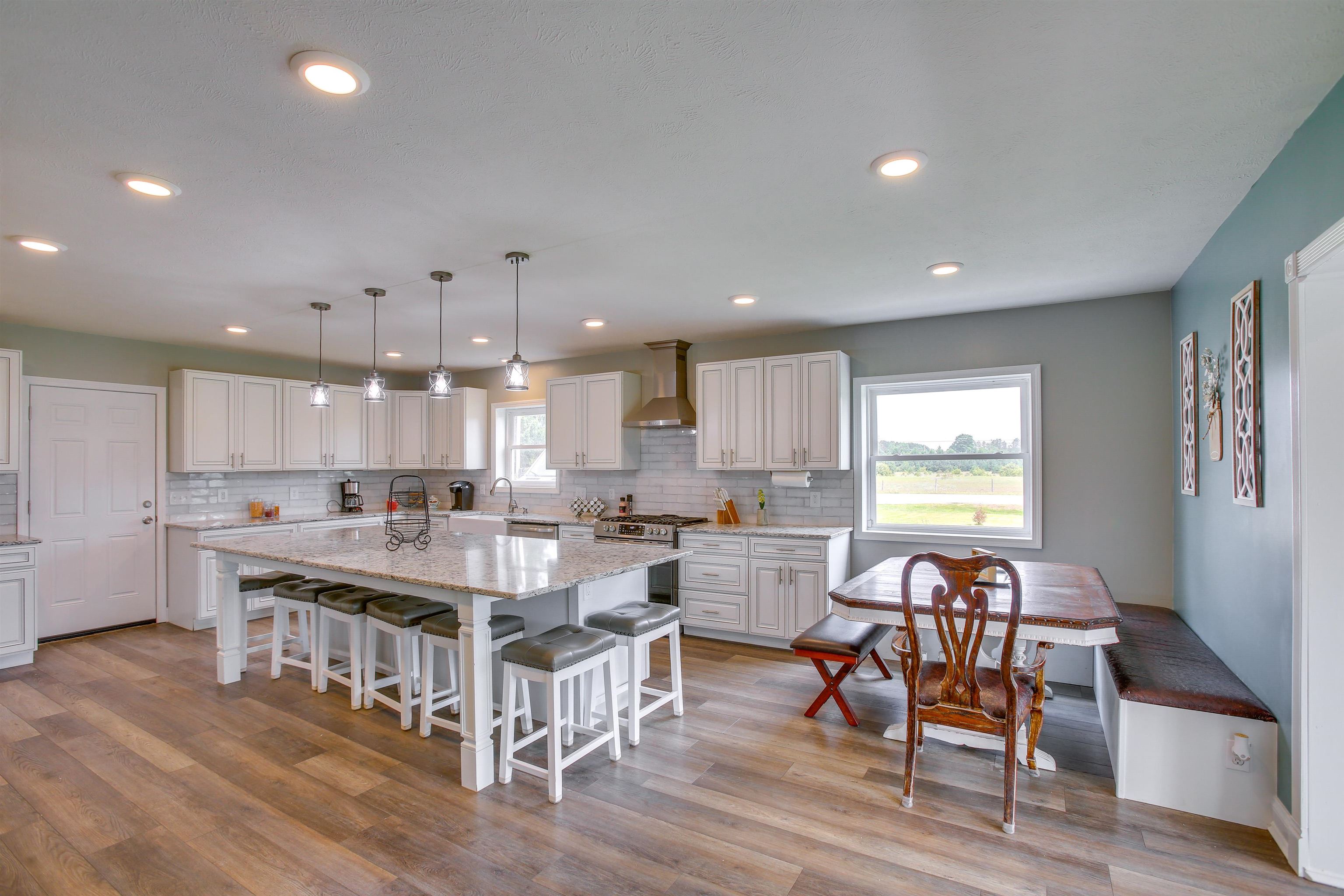 6576 34 Road Cadillac, MI 49601 - Photo 3 of 98