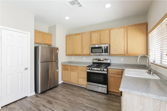 $1,975 | 10536 Blanca Peak Avenue, Las Vegas, NV 89129