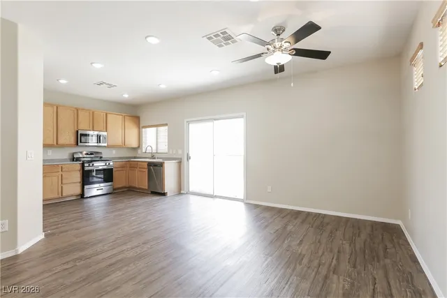 $1,975 | 10536 Blanca Peak Avenue, Las Vegas, NV 89129