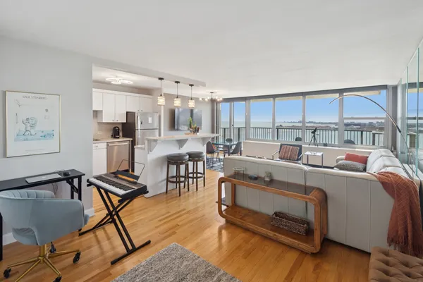 $470,000 | 400 East Randolph Street, Unit 2307, Chicago, IL 60601