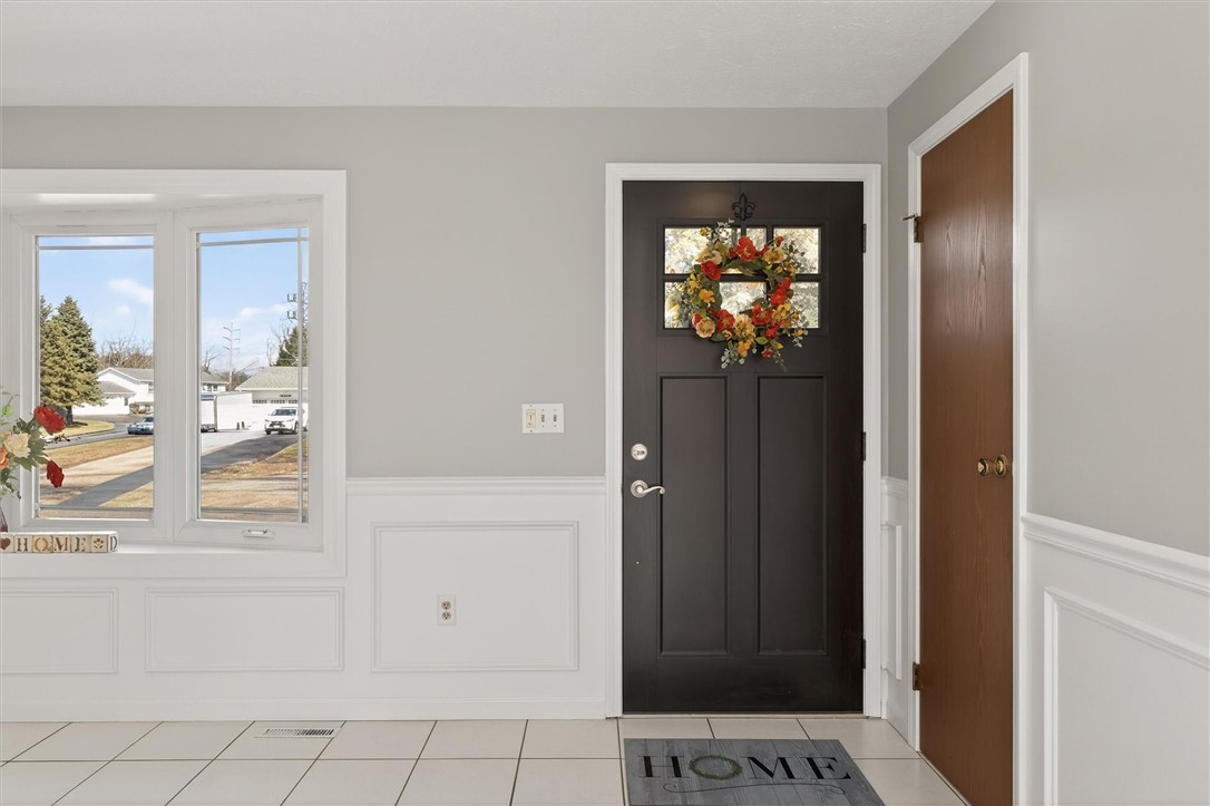 9 Cold Spring Circle Gates, NY 14624 - Photo 7 of 47