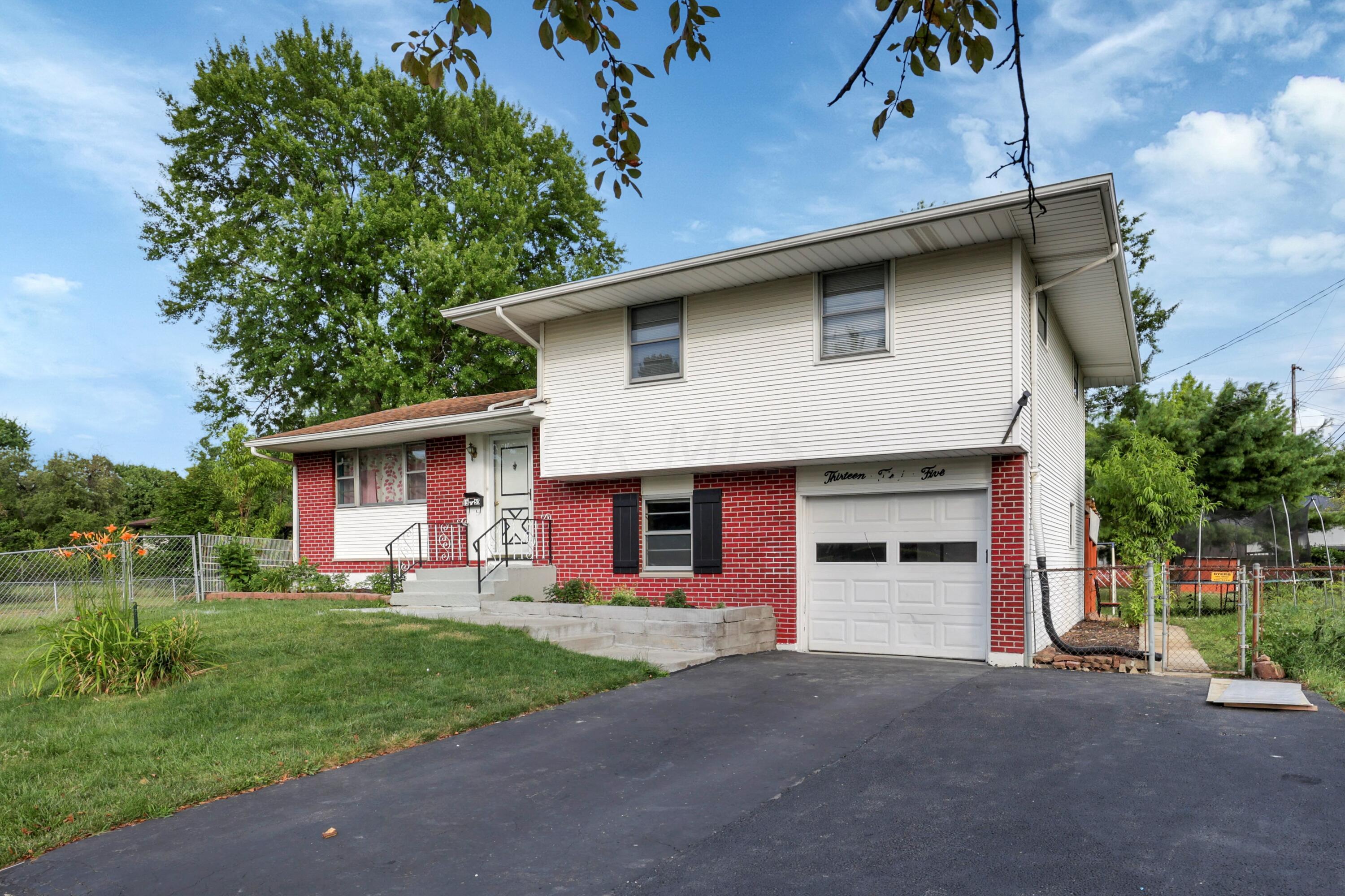 1355 Thurell Road Columbus, OH 43229 - Photo 48 of 59 0N4A3034r