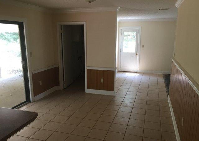 1208 Valley Road Crestview, FL 32539 - Photo 3 of 12 Gallery Image 3