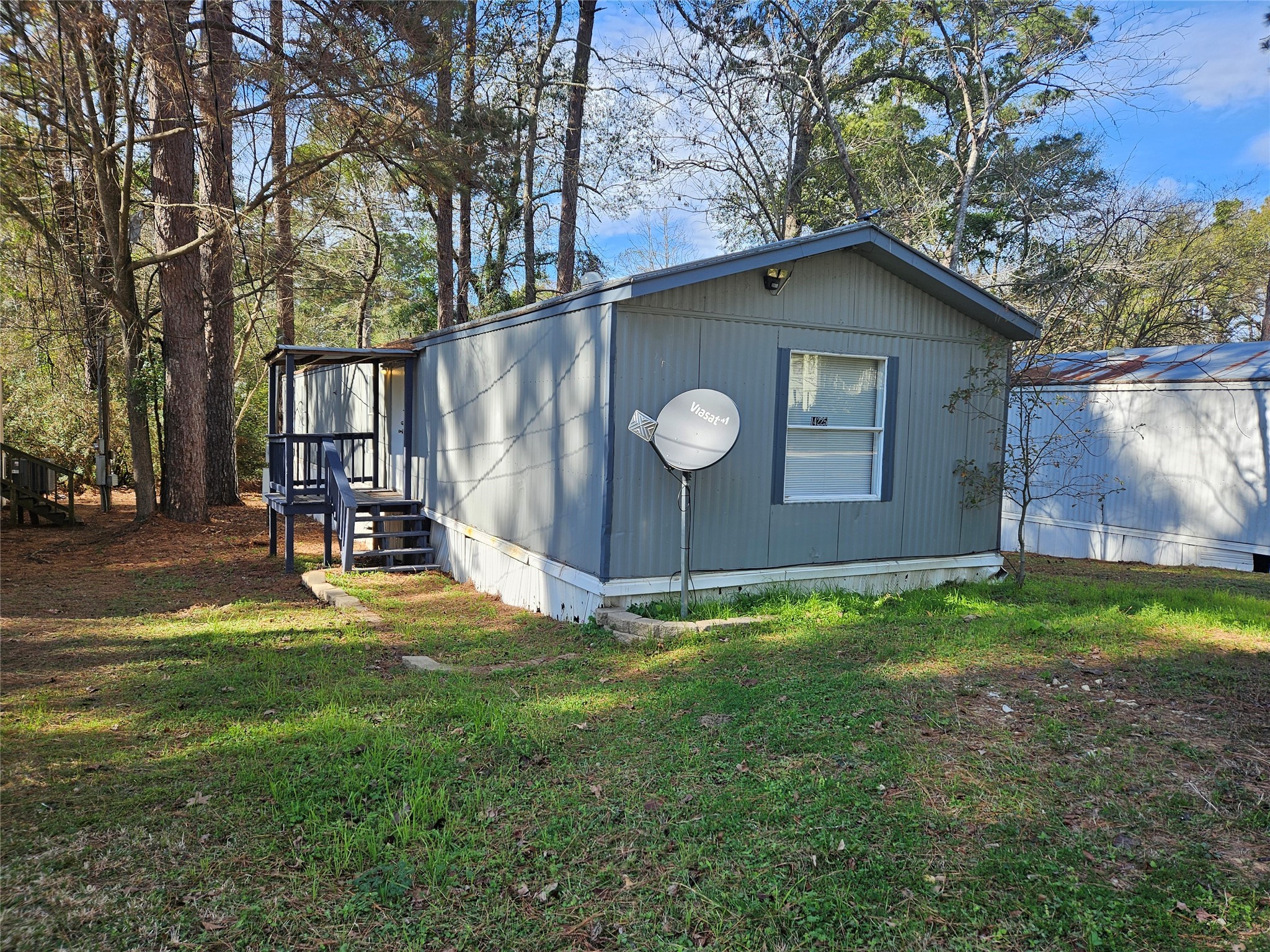 a view of outdoor space yard and patio