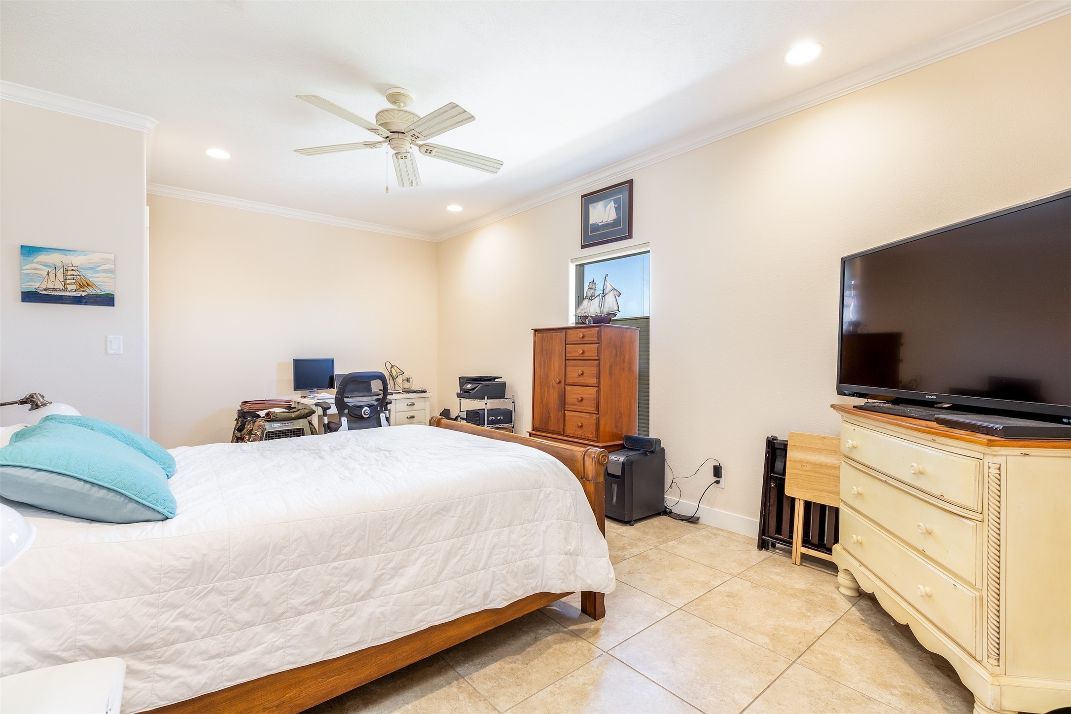 2383 Sandpiper Crystal Beach, TX 77650 - Photo 15 of 39 It also has great lighting and room for and office set up, if needed.