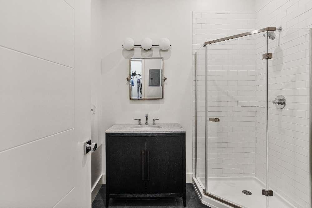 131 Main Street, Unit 2A1 Burlington, VT 05401 - Photo 12 of 39