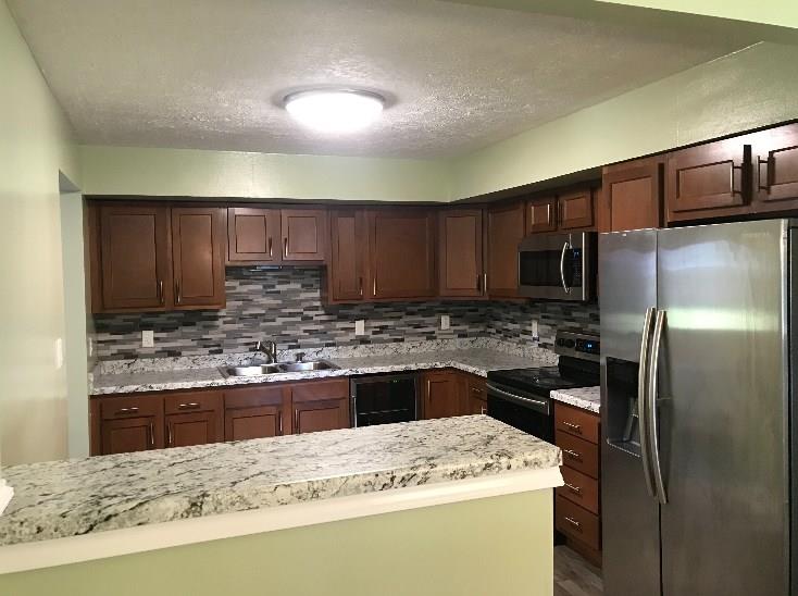 495 Howard Road Greenwood, IN 46142 - Photo 13 of 45 Gallery Image 13