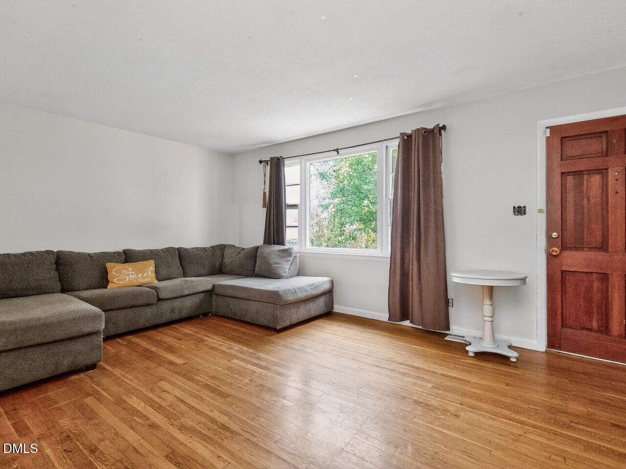 1103 Kitt Place Raleigh, NC 27610 - Photo 5 of 28 005-1280x960-photo