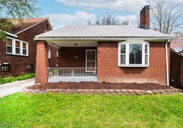 $107,500 | 130 Roslyn Drive, Youngstown, OH 44505