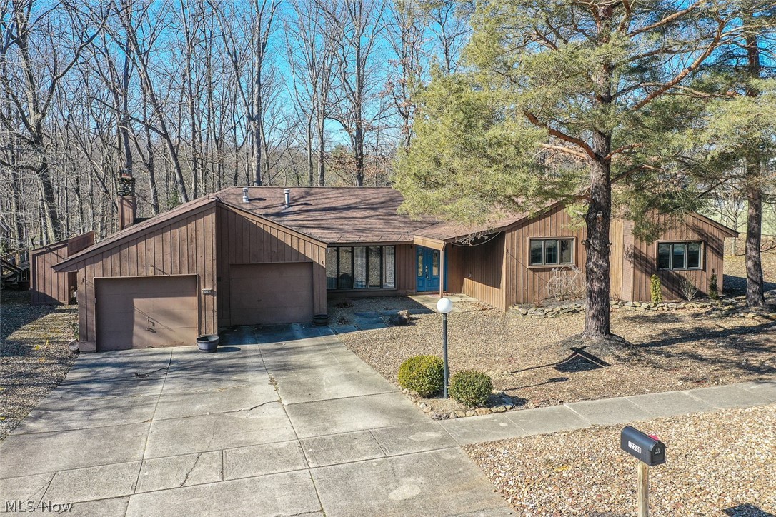12240 Moss Point Road Strongsville, OH 44136 - Photo 2 of 35 Gallery Image 2