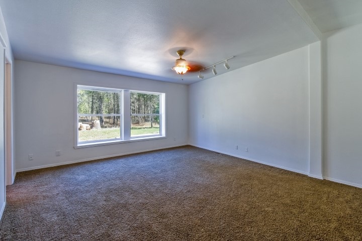 2518 West Mason Road Deer Park, WA 99006 - Photo 11 of 20 Gallery Image 11