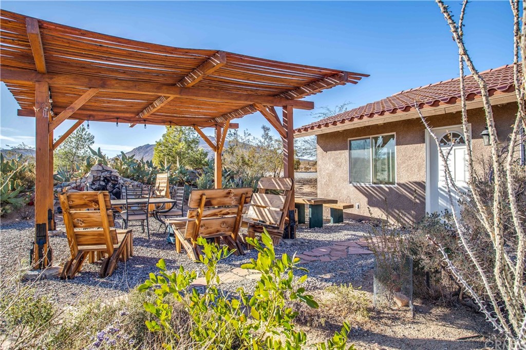 62401 Sunflower Road Joshua Tree, CA 92252 - Photo 29 of 75 a view of outdoor space yard and patio