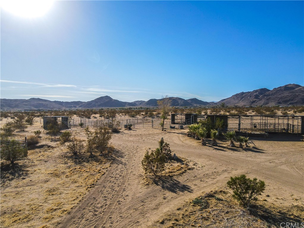 62401 Sunflower Road Joshua Tree, CA 92252 - Photo 62 of 75