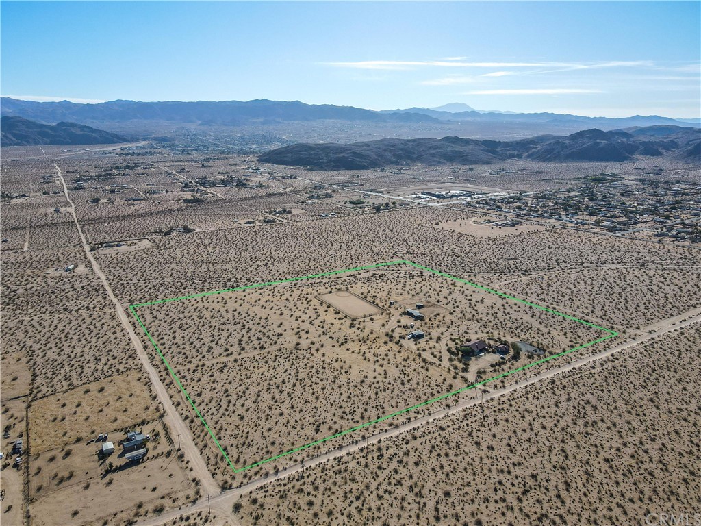 62401 Sunflower Road Joshua Tree, CA 92252 - Photo 71 of 75 a view of an outdoor space and mountain view
